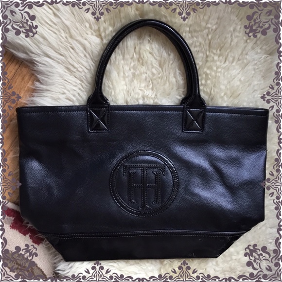 Tommy Hilfiger Handbags - Tommy Hilfiger Blk Monogramed Tote